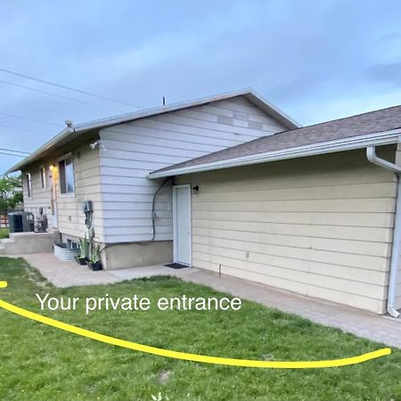 Cozy Getaway Near Slc Airport & Downtown - 1St Floor Apartment Salt Lake City Eksteriør bilde