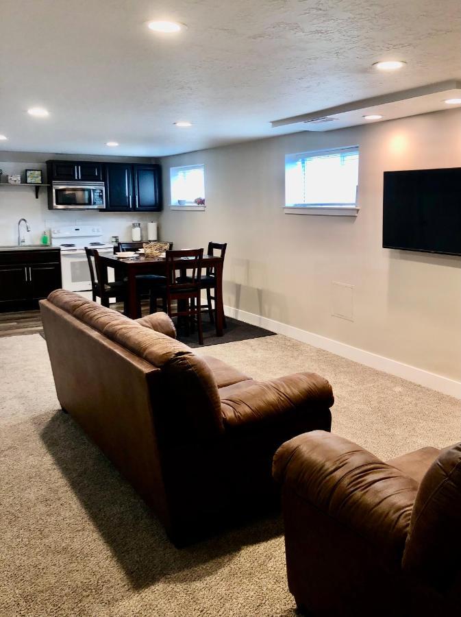 Cozy Getaway Near Slc Airport & Downtown - 1St Floor Apartment Salt Lake City Eksteriør bilde